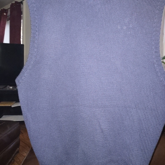 Ralph Lauren vneck - Picture 3 of 4